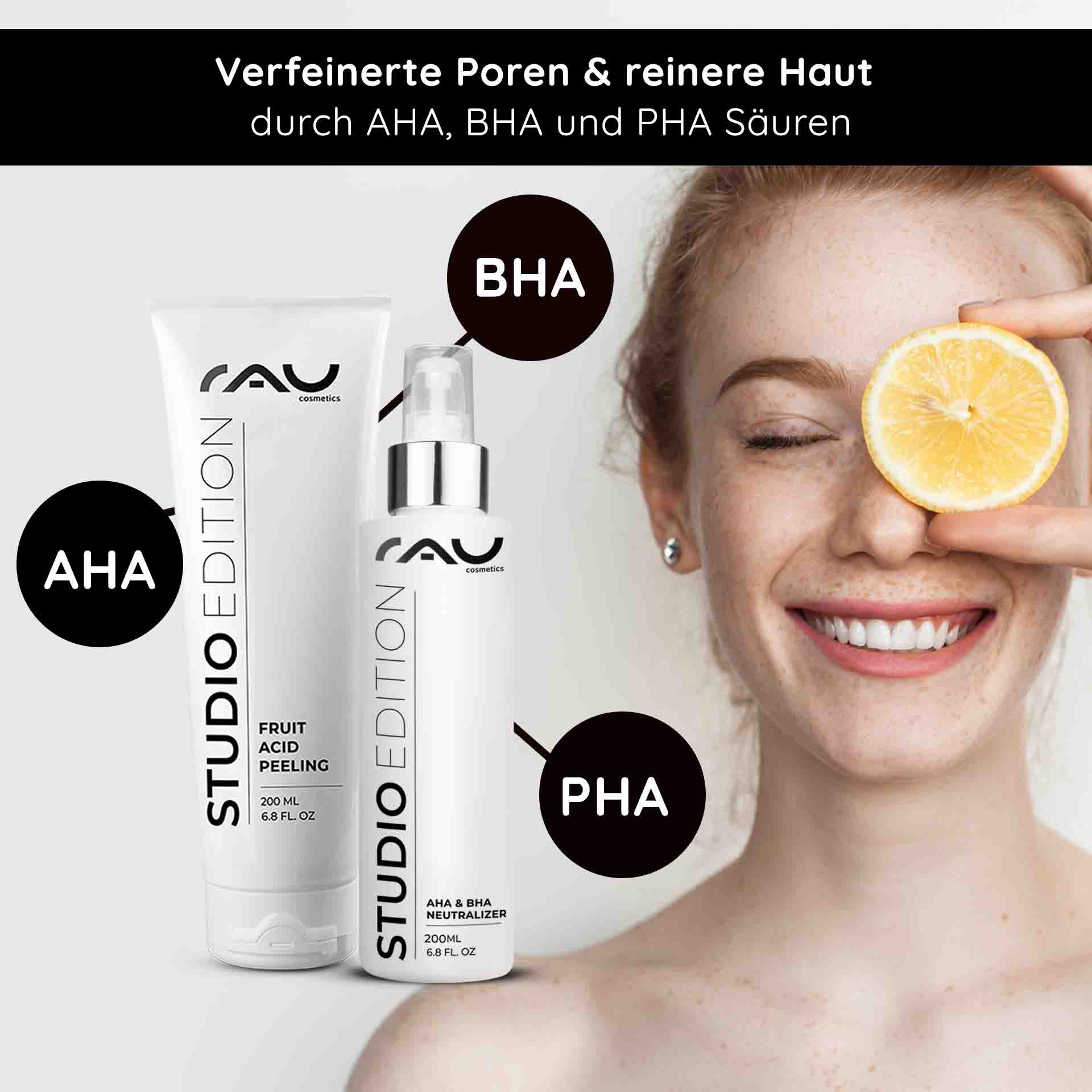Fruit Acid Peeling 250 ml Fruchtsäurepeeling mit BHA Frau mit fröhlichem Lächeln, hält Zitrone vor ihrem Gesicht, präsentiert RAU Cosmetics Produkte: Fruchtsäurepeeling und AHA & BHA Neutralisierer, betont Vorteile von AHA, BHA und PHA für verfeinerte Poren und reine Haut.