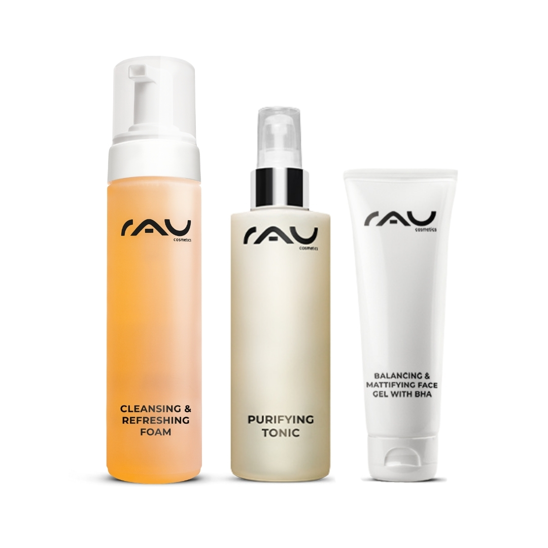 Basic care routine for oily skin Reinigender und erfrischender Schaum, klärendes Tonic und ausgleichendes, mattierendes Gesichtsgel mit BHA von RAU Cosmetics, Bestandteil der Basispflegeroutine für fettige Haut.