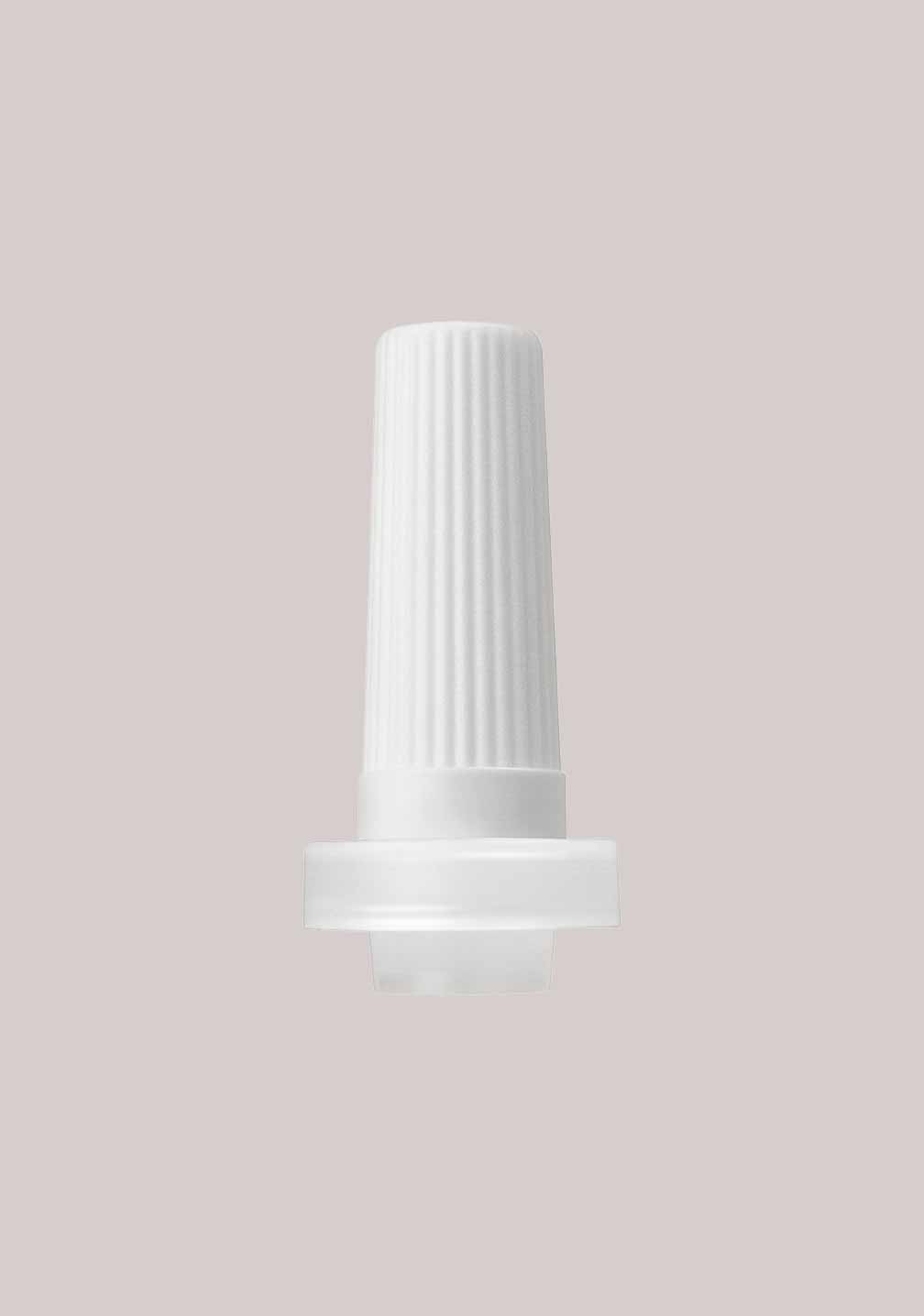 Weißer, zylindrischer Ampullenöffner von RAU Cosmetics für sicheres Öffnen und Dosieren.