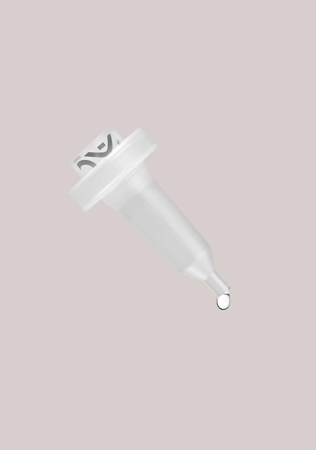 Transparente Pipette mit Tropfen, minimalistisch gestaltet, für RAU Cosmetics Ampullenöffner & Applikator Set.