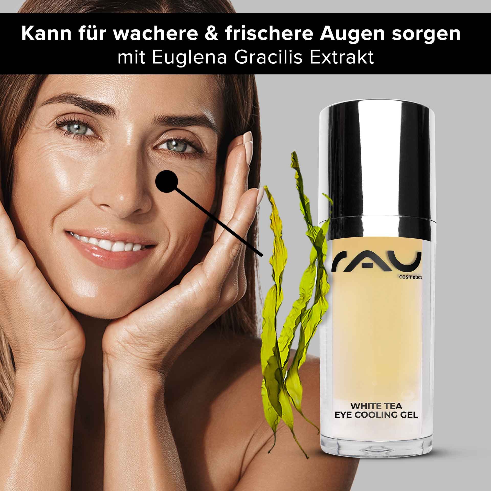 Frau mit frischem Teint und Händen im Gesicht, präsentiert RAU Cosmetics White Tea Eye Cooling Gel, umgeben von Euglena Gracilis Extrakt, betont Anti-Aging und Augenpflege.